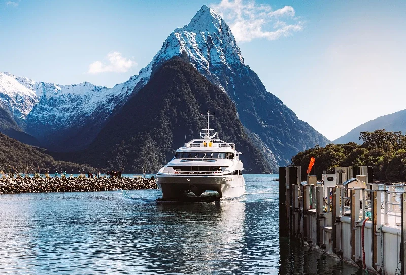 Milford Sound Travel